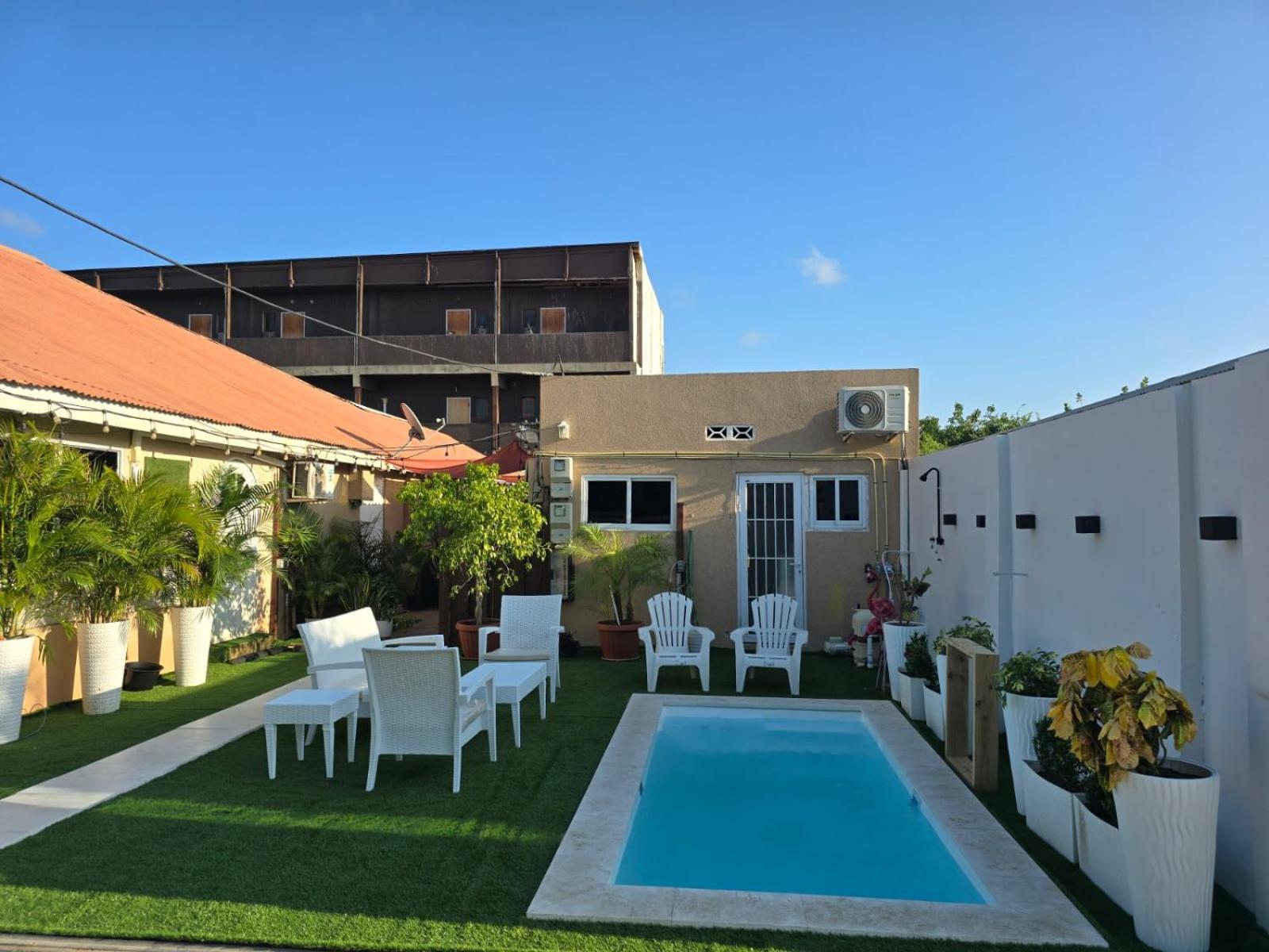 The Jazmine'S Apartment A Oranjestad Dış mekan fotoğraf