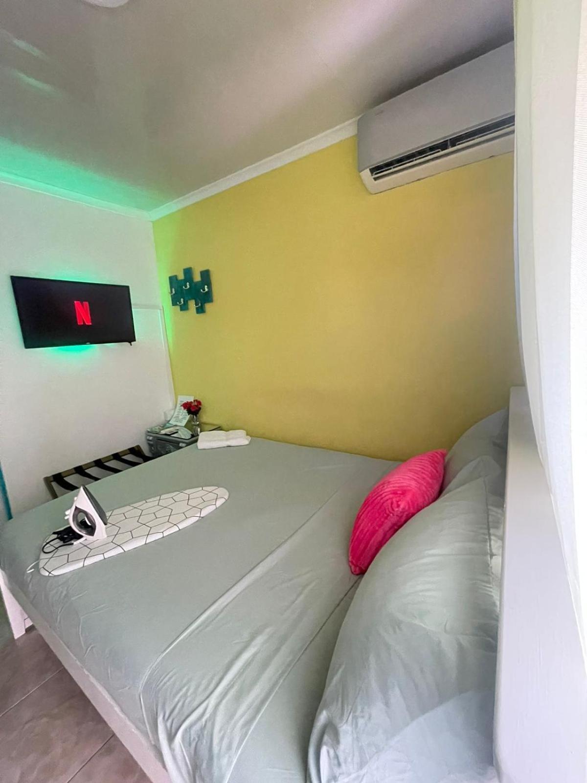 The Jazmine'S Apartment A Oranjestad Dış mekan fotoğraf
